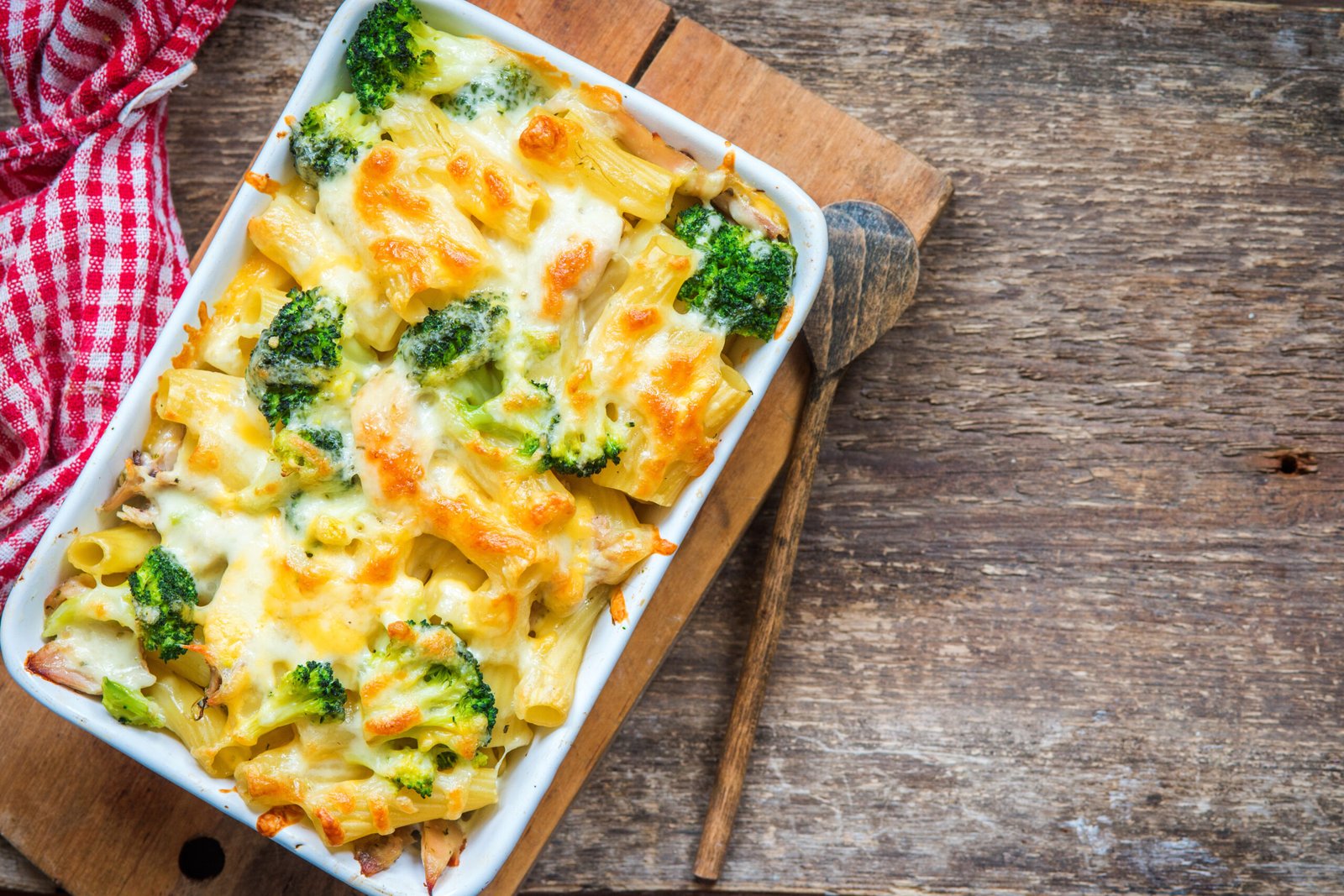 Pasta,Bake,With,Broccoli,And,Chicken